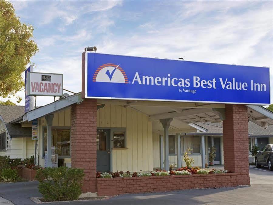 Americas Best Value Inn - Livermore Esterno foto