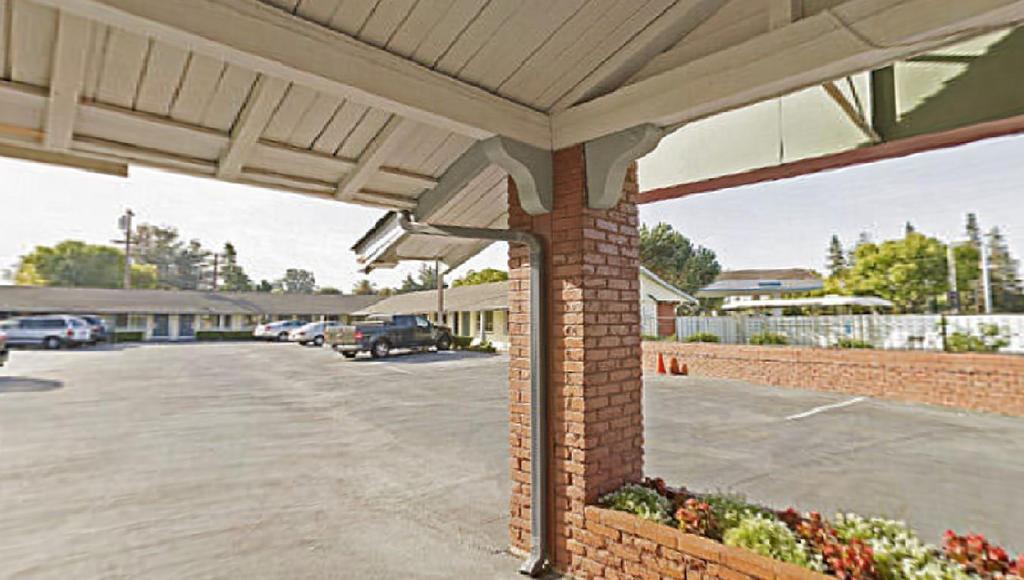 Americas Best Value Inn - Livermore Esterno foto